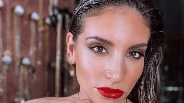 Αθηνά Οικονομάκου: "Στο πρώτο παιδί ήμουν προβληματισμένη και ταραγμένη και τόσο συναισθηματικά φορτισμένη"