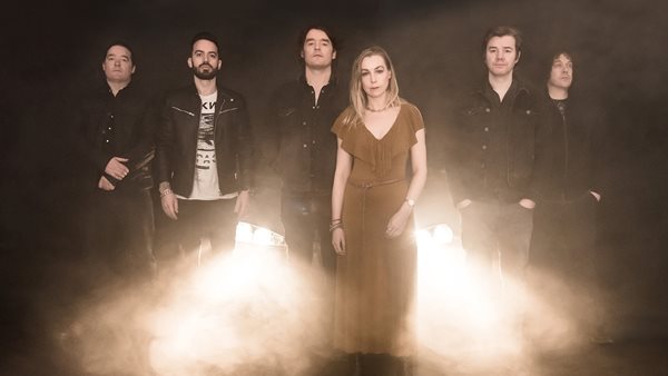 Release Athens 2020: Οι επιβλητικοί Anathema στην Πλατεία Νερού