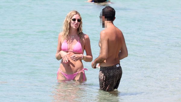 Στιγμιότυπα από τις διακοπές της Chiara Ferragni στην Μύκονο