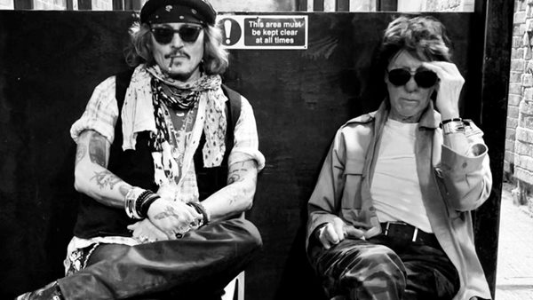 Jeff Beck & Johnny Depp κυκλοφόρησαν cover των Beach Boys και νέο music video