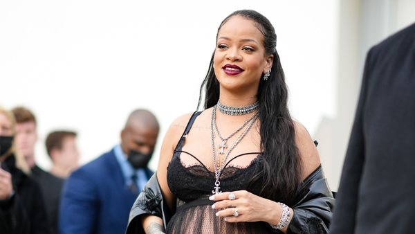Rihanna: "Ήταν προσωπική απόφαση να μην αγοράσω ρούχα εγκυμοσύνης"