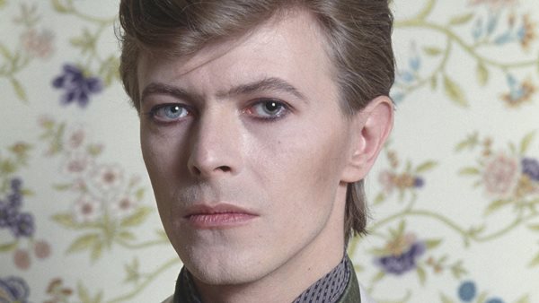 Πουλήθηκε στην Warner Chappell ο μουσικός κατάλογος του David Bowie