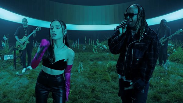 Το νέο Vevo performance της Ariana Grande με τον Ty Dolla $ign