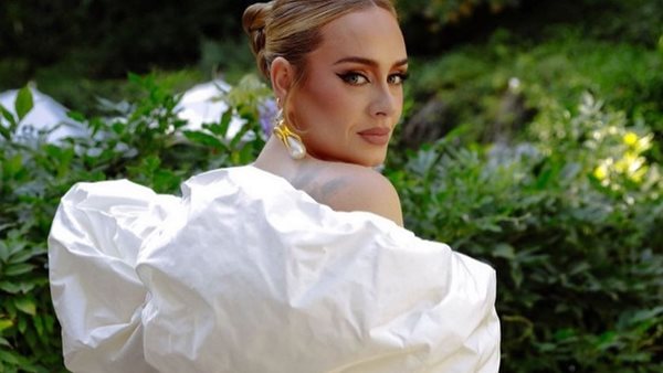 Η Adele δηλώνει πως δεν έχει καμία δεύτερη σκέψη για την ακύρωση του Las Vegas residency