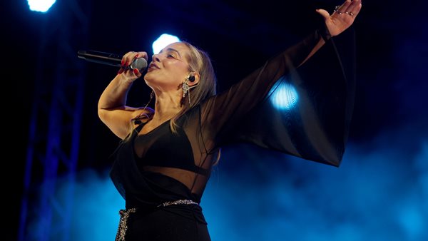 Νατάσα Μποφίλιου στο Δημοτικό Θέατρο Λυκαβηττού!