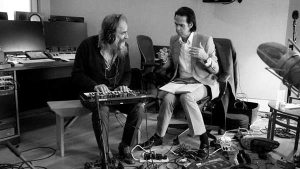 Nick Cave & Warren Ellis ανακοίνωσαν το παγκόσμιο κινηματογραφικό release του "This Much I Know To Be True"