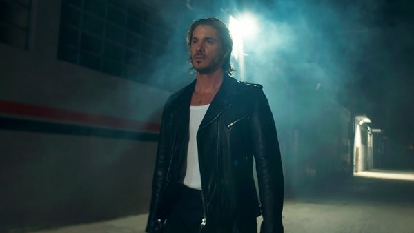 Νίκος Οικονομόπουλος - Κυκλοφόρησε το music video του νέου single "Από Έρωτα..."