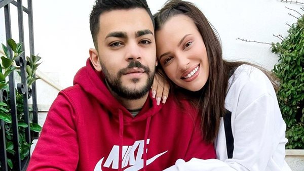 Λάουρα Νάργες & Χρήστος Σαντικάι - Αυτό είναι το φύλο του μωρού που περιμένουν