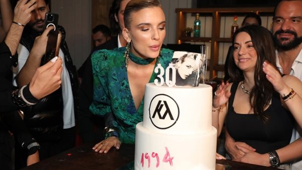 Κατερίνα Λιόλιου: Γιόρτασε τα γενέθλια της με φίλους και συνεργάτες της