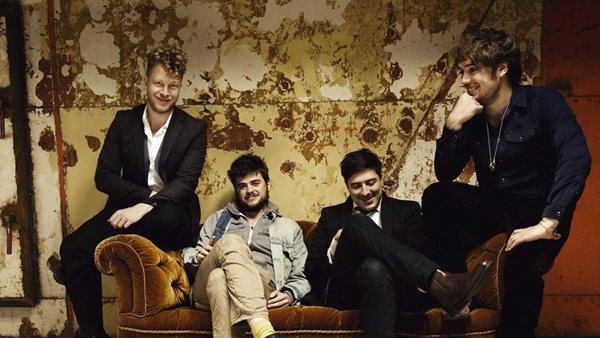 Mumford & Sons: Η acoustic version του νέου single "Beloved"