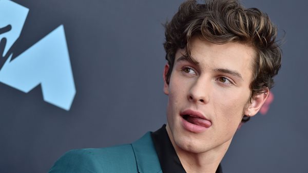 O Shawn Mendes topless στην Αυστραλία