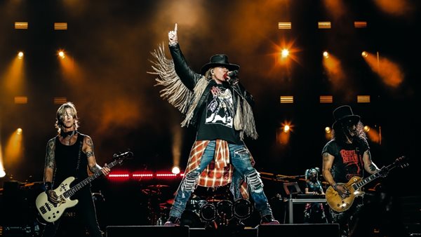 Guns N’ Roses - Κόπηκε το ρεύμα ενώ ήταν στη σκηνή μαζί με τον Dave Grohl