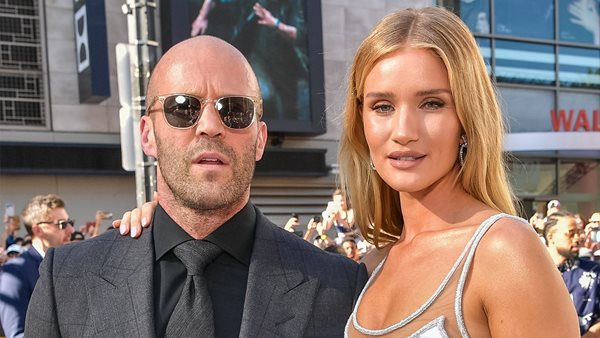 Η Rosie Huntington-Whiteley έφερε στον κόσμο το δεύτερο παιδί της με τον Jason Statham