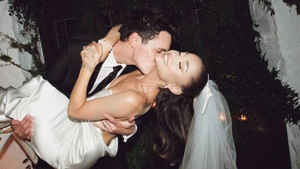 Ariana Grande - Οι φωτογραφίες από τον μήνα του μέλιτος με τον Dalton Gomez