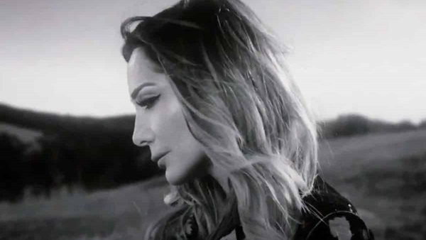 "Που Λες" - Νέο single και music video από τη Δέσποινα Βανδή