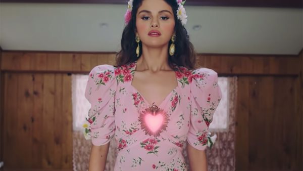 Selena Gomez - Σκέφτεται να αποσυρθεί από τη μουσική