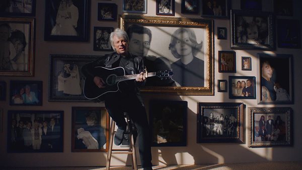 Must watch - Νέα βιντεοκλίπ από Green Day και Bon Jovi