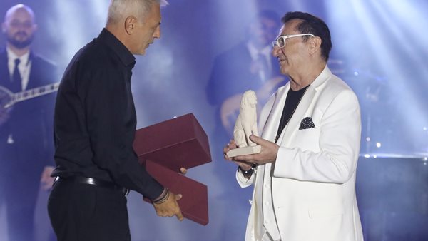 Λευτέρης Πανταζής στο Βεάκειο, νοσταλγία που χορεύει.