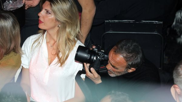 Σπάνια νυχτερινή έξοδος για τον Νίκο Αλιάγα στην Αθήνα.