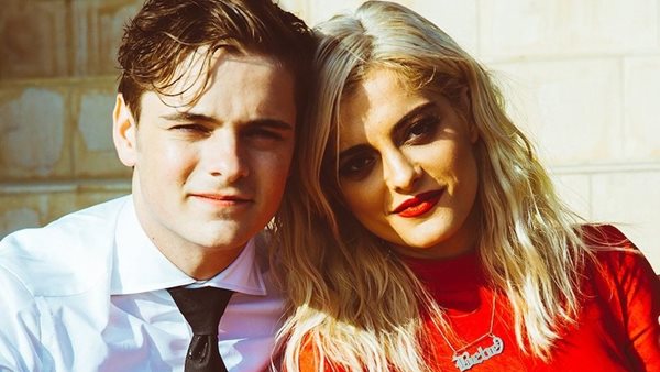 O Martin Garrix ξεπέρασε το 1 δισεκατομμύριο streams με το single "In The Name Of Love"