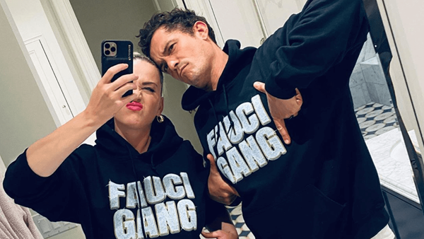 Βόλτα στην παραλία για την Katy Perry και τον Orlando Bloom λίγο πριν την γέννηση της κόρης τους