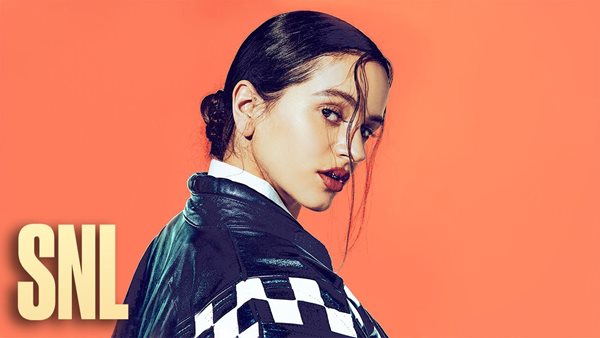 Rosalía - Η εμφάνισή της στο "SNL" με τα "Chicken Teriyaki" και "La Fama"