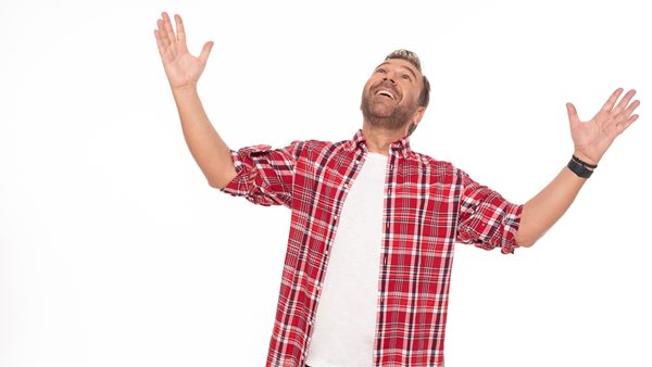 Ο Μάκης Πουνέντης σε μαθήματα χορού με τον Φώτη Σεργουλόπουλο