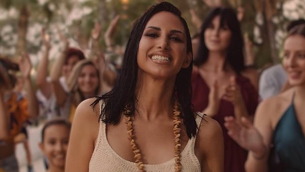 Λένα Ζευγαρά - Το "Κάρμα" της "έσπασε" ρεκόρ στο YouTube