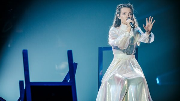 Eurovision 2022 - Σε αμήχανη θέση η Αμάντα Γεωργιάδη από ερώτηση δημοσιογράφου