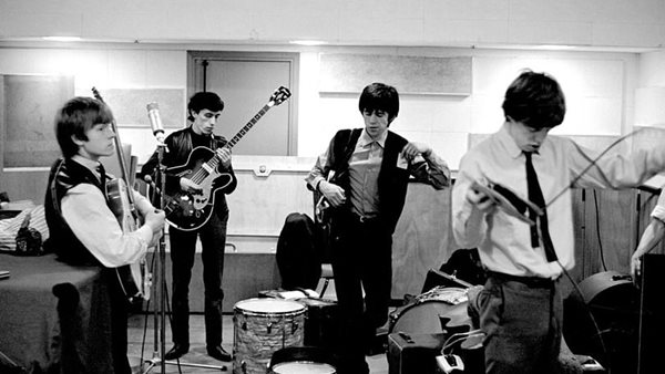 Rolling Stones: Οι αδημοσίευτες φωτογραφίες από την πρώτη τους περιοδεία