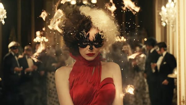 Η Emma Stone καθηλώνει ως Cruella