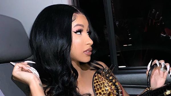 Εμφανίστηκε στα charts remix για τον κορονοϊό με τη φωνή της Cardi B