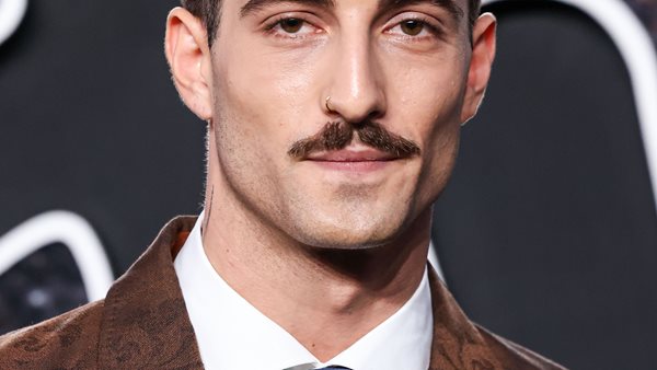 "Born With A Broken Heart" Το καινούριο τραγούδι του Damiano