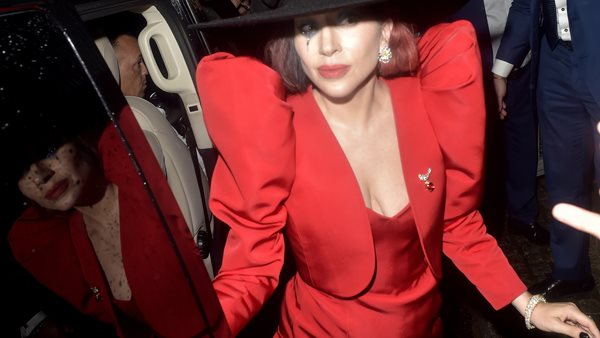 Την Παρασκευή θα κυκλοφορήσει το "Disease" της  Lady Gaga!