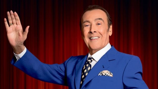 Τόλης Βοσκόπουλος - Η ελληνική showbiz υποκλίνεται στο ταλέντο του πρίγκιπα του ελληνικού τραγουδιού