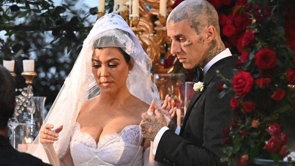 Kourtney Kardashian & Travis Barker - Παντρεύτηκαν (για τρίτη φορά) στην Ιταλία