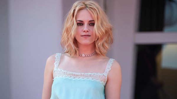 'Spencer' - Όλοι μιλούν για την πρώτη υποψηφιότητα για Όσκαρ της Kristen Stewart