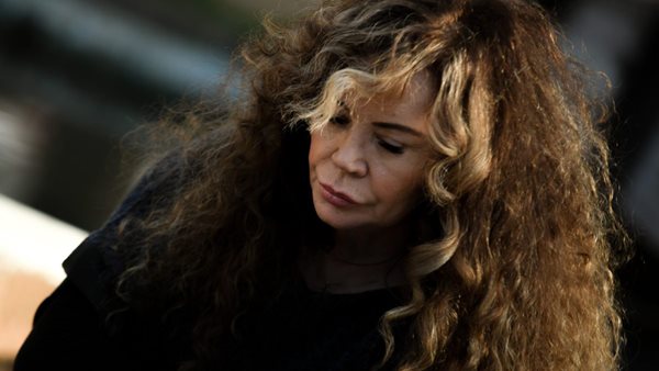 Η Ελένη Δήμου συγκλονίζει: "Είπα ότι αν είναι να με διασωληνώσουν, θέλω να πεθάνω στο σπίτι μου"