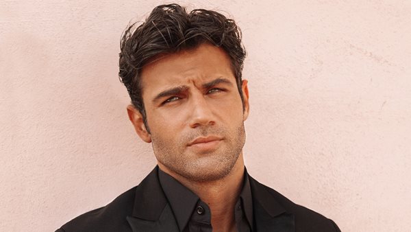 Ο Πέτρος Ιακωβίδης για πρώτη φορά μαζί με τη σύντροφό του