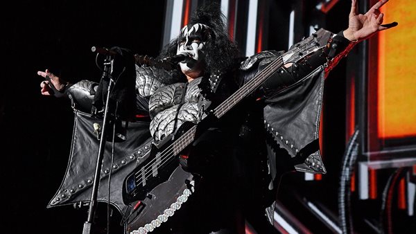 Gene Simmons - Μετανιώνει που δε συνεργάστηκε με τους Van Halen