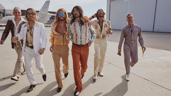 Οι Foo Fighters ανακοίνωσαν καινούριο disco album