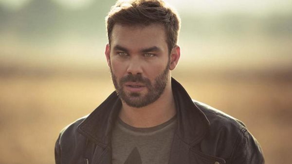 Γιώργος Σαμπάνης: "Δε θέλω να ξέρει ο κόσμος τις πληγές μου"