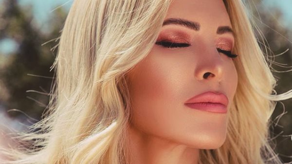 Κατερίνα Καινούργιου: "Ο Γιώργος Σαμπάνης όποτε με βλέπει γυρνάει το κεφάλι"