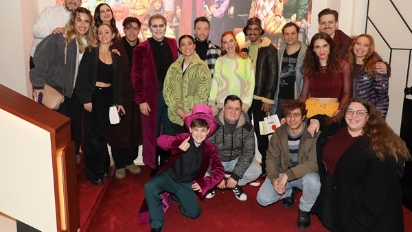 "Ο ΤΣΑΡΛΙ ΚΑΙ ΤΟ ΕΡΓΟΣΤΑΣΙΟ ΣΟΚΟΛΑΤΑΣ" στο EMBASSY Theater!