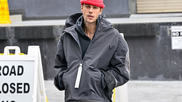 O Justin Bieber δηλώνει σε διαδικασία αποτοξίνωσης.