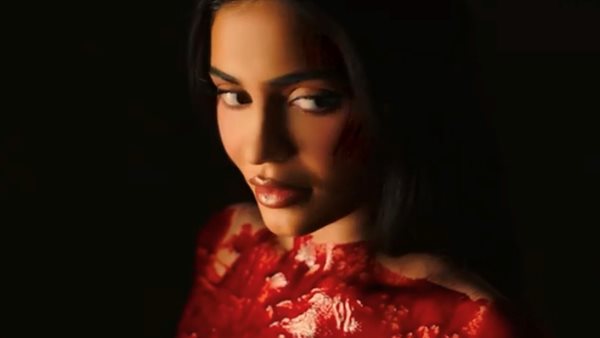 Το spooky promo της Kylie Jenner για την Halloween συλλογή των Kylie Cosmetics