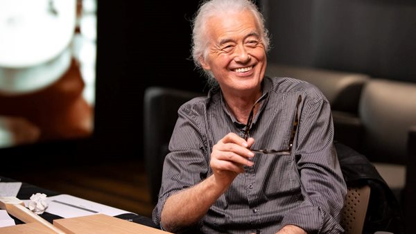 Ο Jimmy Page στο κόκκινο χαλί του Venice Film Festival για το ντοκιμαντέρ των Led Zeppelin