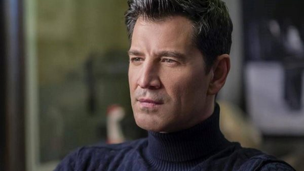 Αναστασία και Αριάδνη Ρουβά - Βάφουν τον μπαμπά τους και γίνονται viral