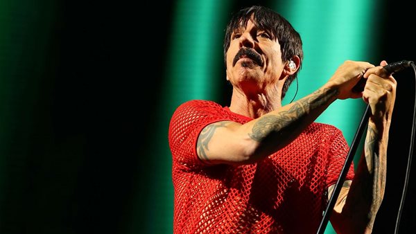 Η ζωή του Anthony Kiedis των Red Hot Chili Peppers γίνεται ταινία