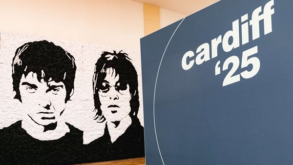 Τι λένε τα ΜΜΕ για το συναυλιακό reunion των Oasis